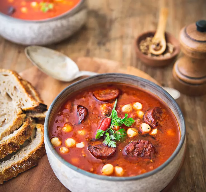 Velouté de tomate et crostini au chorizo : Découvrez nos recettes