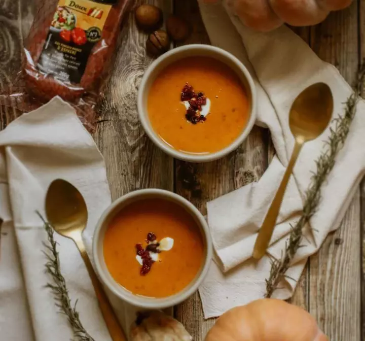 Soupe de potimarron, aux châtaignes et au chorizo César Moroni