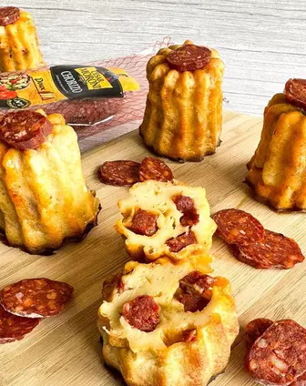 Cannelés au chorizo et au camembert César Moroni